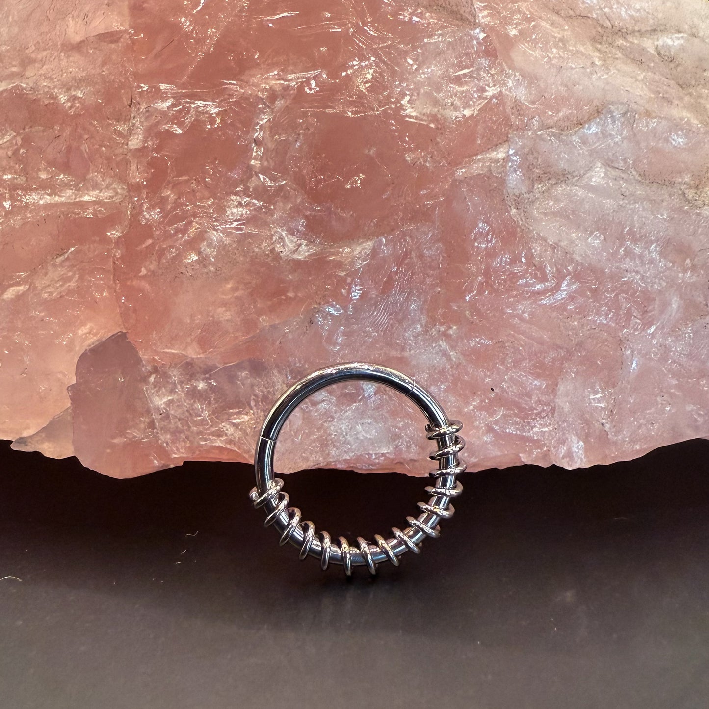 Piercing Argola Espiral em Titânio Prateado com Fecho Click